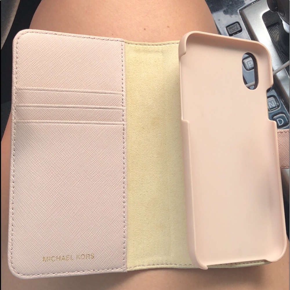 Micheal Kors Iphone X Wallet Case - Picture 2 of 3